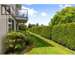 6339 Savary St, Image 2