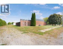 25669 Winterline, Grande Pointe, ON N0P1S0 Photo 4