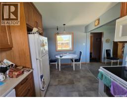 4pc Bathroom - 427 15th Avenue Ne, Swift Current, SK S9H2X5 Photo 5