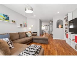 Kitchen - 18 5915 Vedder Road Garrison Crossing, Chilliwack, BC V2R1C3 Photo 3