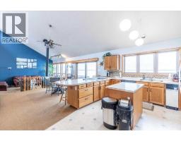 35 Lakeshore Drive, Image 3