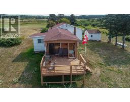 Living room - 1472 Cape Split Rd Road, Scots Bay, NS B0P1H0 Photo 3