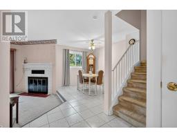 273 Kinglet Way, Image 3