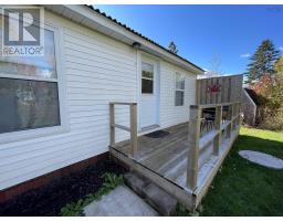 Bath (# pieces 1-6) - 40 Jacksons Point Road, Tidnish Bridge, NS B4H3X9 Photo 3