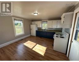 Bath (# pieces 1-6) - 6953 Highway 340, Weaver Settlement, NS B0W3T0 Photo 4