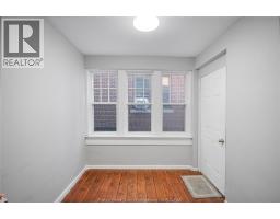 Laundry room - 364 Partington Avenue, Windsor, ON N9B2N5 Photo 3