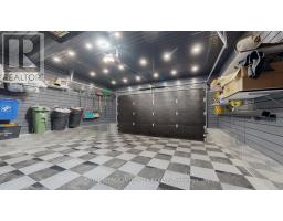 232 Condado Crescent, Image 3