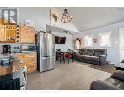 Bath (# pieces 1-6) - 1524 Highway 215, Tennecape, NS B0N2R0 Photo 4