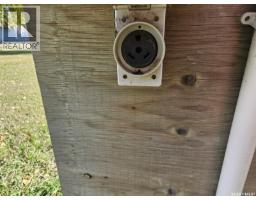 24 Saskatchewan Avenue, Quill Lake, SK S0K3E0 Photo 5