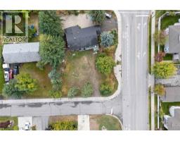 2030 1 Avenue Ne, Salmon Arm, BC V1E1Z4 Photo 4