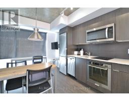 2901 105 Champagne Avenue S, Image 2