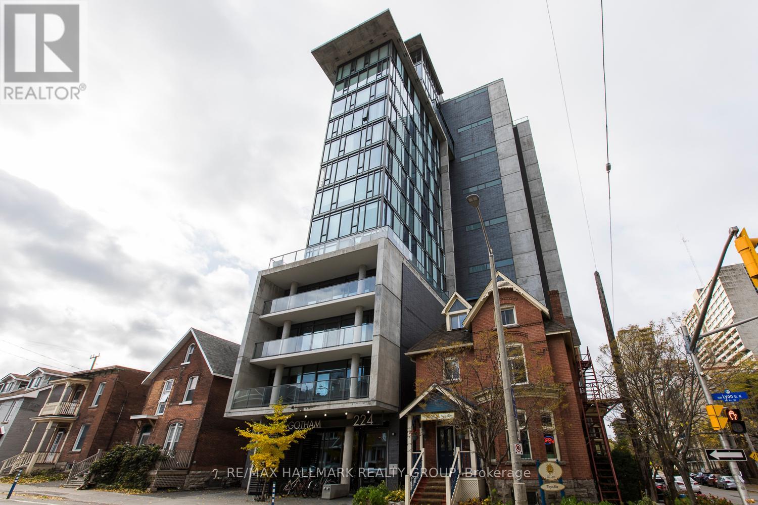 1602 224 Lyon Street N