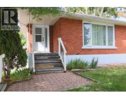 316 Lafontaine Avenue, Image 3