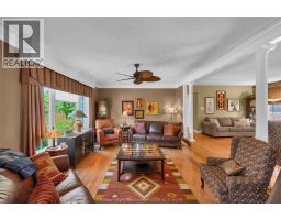 Games room - 7598 Middle Line, Charing Cross, ON N0P1G0 Photo 5