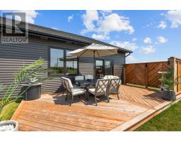 Kitchen - 93 Kingsway Drive, New Perth, PE C0A1G0 Photo 2