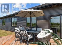 Living room - 93 Kingsway Drive, New Perth, PE C0A1G0 Photo 3