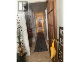 E 1033 Cummings Avenue, Image 3