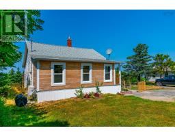 Living room - 2807 Highway 362, Margaretsville, NS B0S1P0 Photo 3