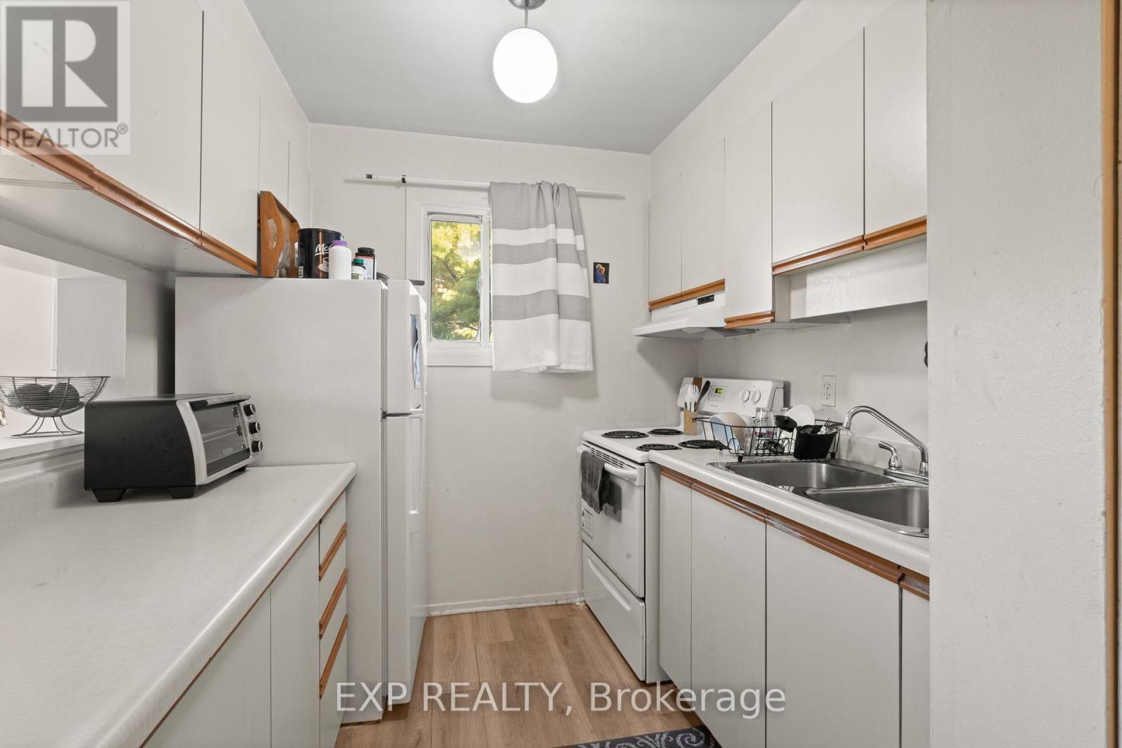 309 214 Viewmount Drive