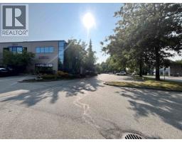 3 7560 Vantage Way, Image 2