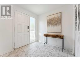 2353 Georgina Drive, Image 3