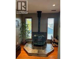 Bedroom - 800 Connaught Drive, Jasper, AB T0E1E0 Photo 3