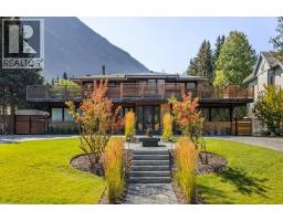 Living room - 115 Spray Avenue, Banff, AB T1L1A1 Photo 2