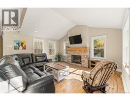 255 Malakoff, Image 3