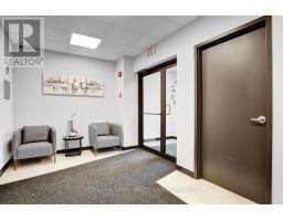 504 222 Guigues Avenue, Image 3