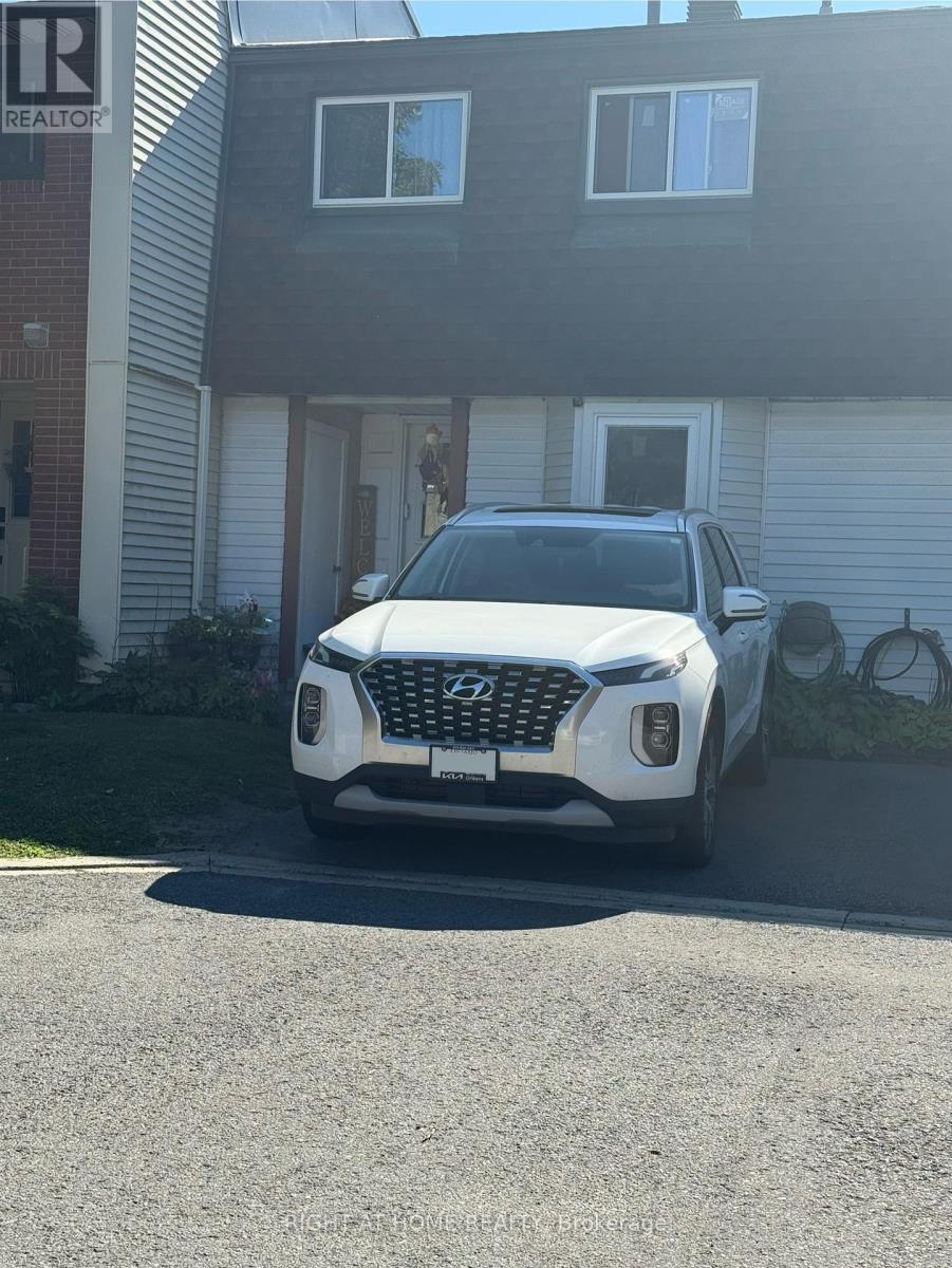 1013 Cloister Gardens