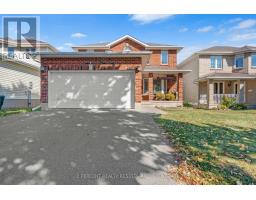 1405 Fisher Crescent, Image 2