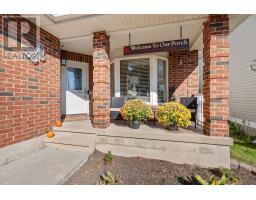 1405 Fisher Crescent, Image 3