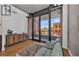 210 10 James Street, Image 3