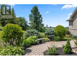 Dining room - 422 7 A Highway, Cavan Monaghan, ON L0A1C0 Photo 5