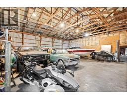 Bedroom - 6653 St Phillippes Line, Grande Pointe, ON N0P1S0 Photo 5