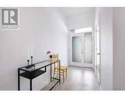 519 Triangle Street, Image 3