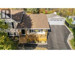 Family room - 15 Talith Street, Allison, NB E1E4V4 Photo 2