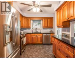 Sunroom - 1048 Norfolk County Rd 28, Frogmore, ON N0E1G0 Photo 2