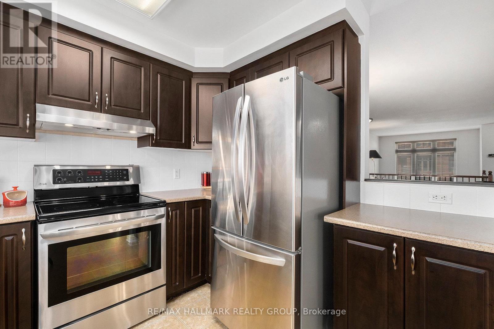 112 1512 Walkley Road