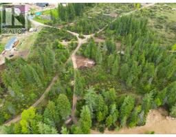 4103 Balsam Way, Malakwa, BC V0E2J0 Photo 4