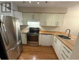 8 Blue Moon Private, Image 2