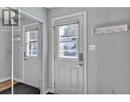 Foyer - 67 996 Sydenham Road, Peterborough, ON K9J7V7 Photo 3