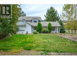 3pc Ensuite bath - 128 Grindrod Westside Road, Grindrod, BC V0E1Y0 Photo 4