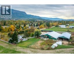 Bedroom - 128 Grindrod Westside Road, Grindrod, BC V0E1Y0 Photo 3