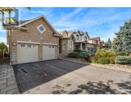 221 Madhu Crescent, Image 3
