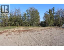 233055 922 Township, Image 3