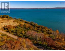 Lot Granville Road, Image 2