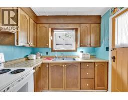 Bedroom - 11 Snooks Drive, Turkey Point, ON N3Y4J9 Photo 2