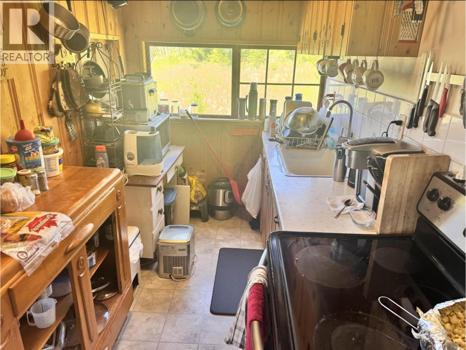 4656 Canim Hendrix Lake Road