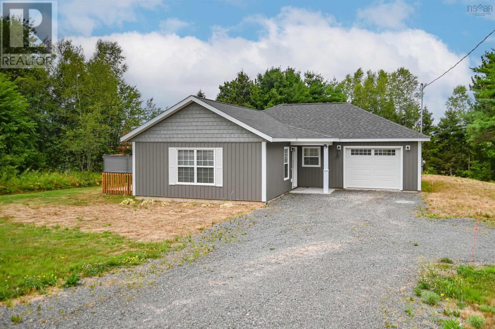35 Blomidon View Dr